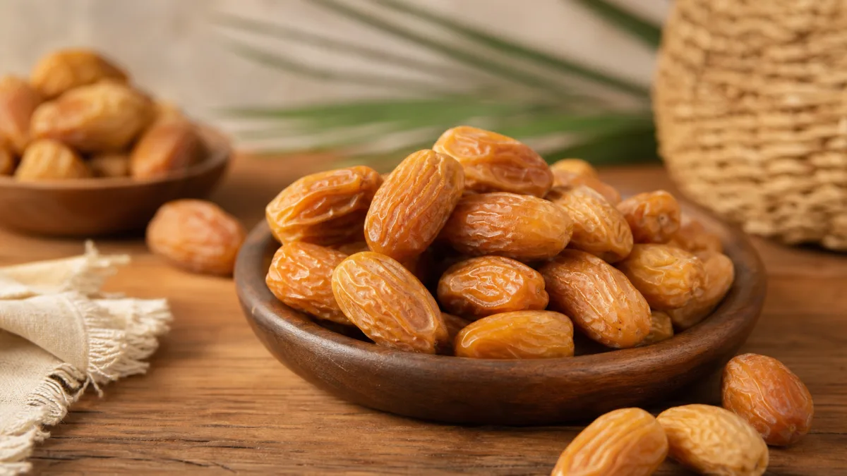 خرما زاهدی ترب