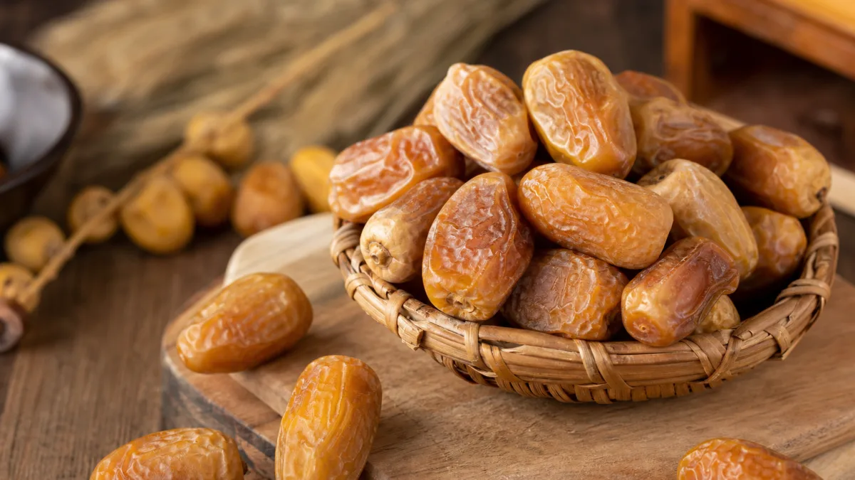 قیمت خرما زاهدی مشهد از نگاه ظاهر
