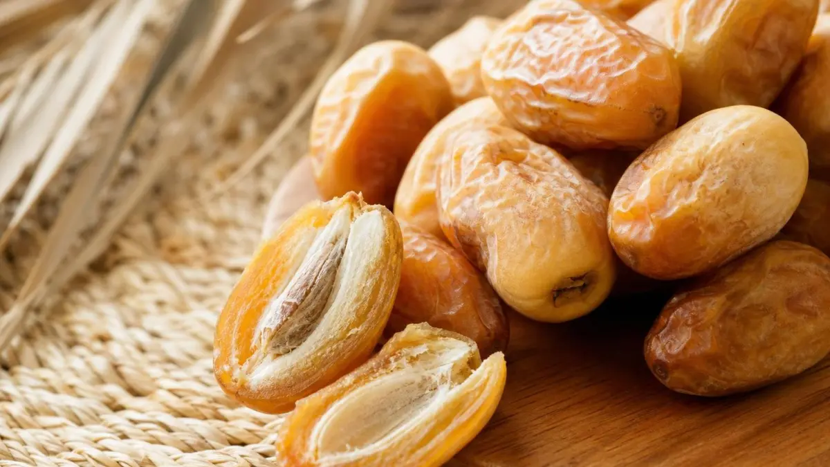 ساختار محصول خرما زاهدی کارنیلا